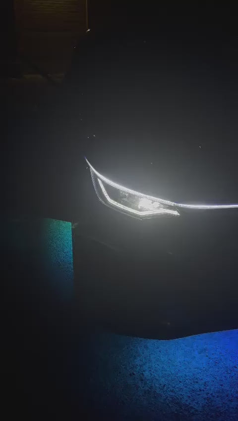 Neon Sotto Scocca Auto Universali RGB Telecomandati dall'APP Giochi Di Colore Multicolor Atmosferma Ambientale Auto